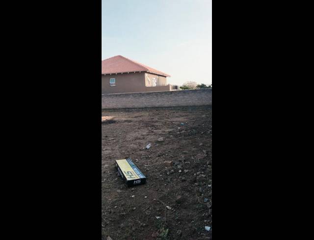 LAND FOR SALE IN FOURWAYS
